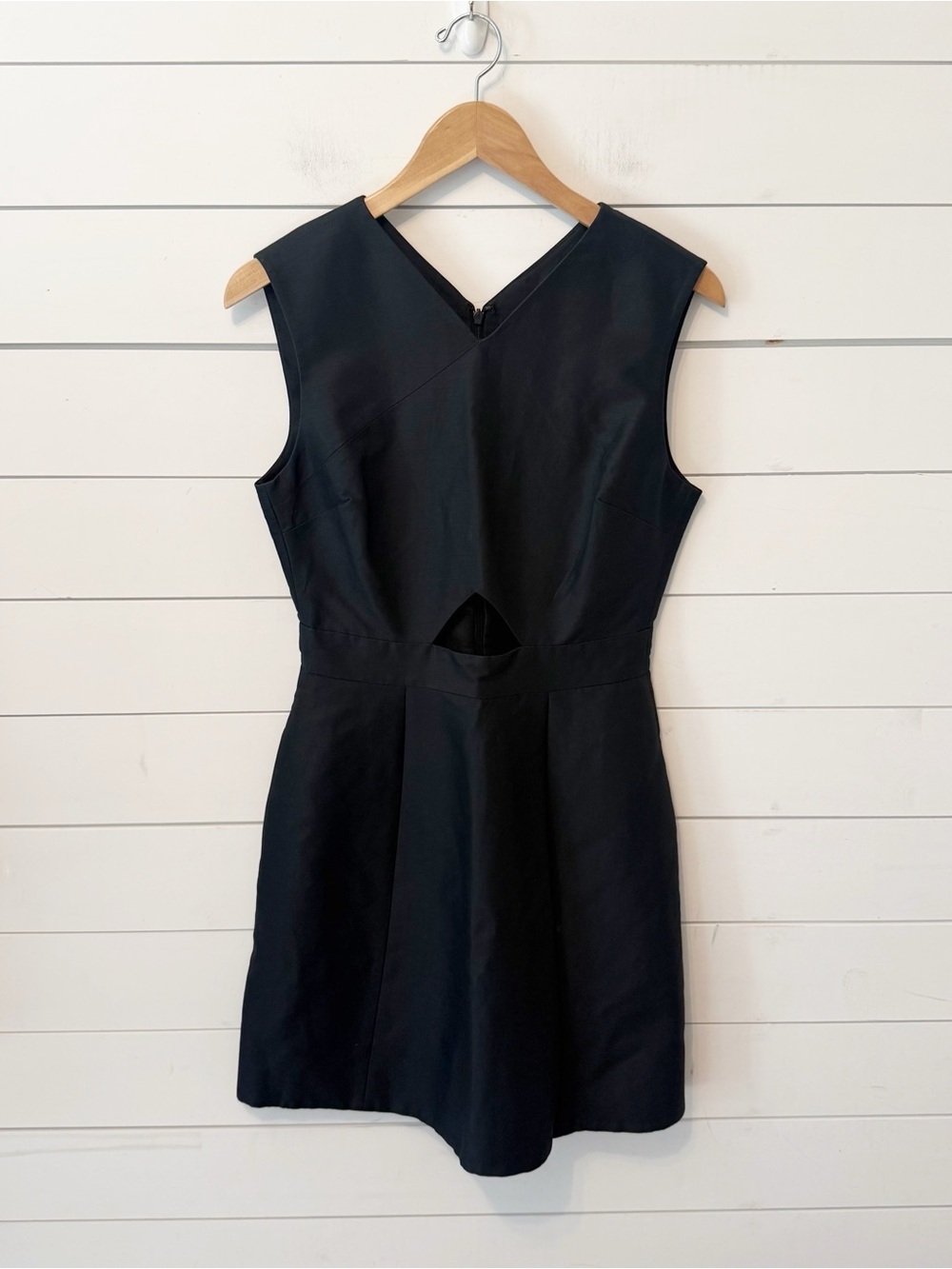 Kate Spade Saturday Black Linen Blend Fit & Flare Mini Dress Sz 4 V-Neck Cutout